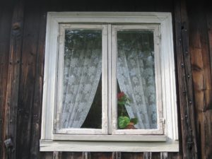 Jak věšet záclony?